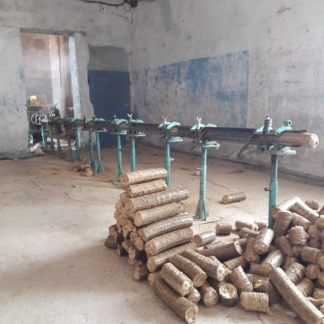 Оборудование, прессы для брикетирования древесины и соломы 500 кг.ч. Вектор BT-60. Польша