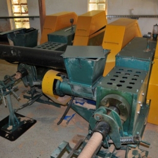 Пресс для брикетов Wektor (500-600 кг/час)