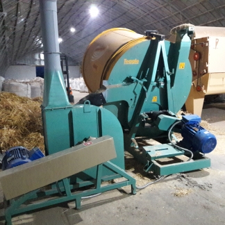 Линия брикетирования соломы Wektor от 500 до 2000 кг/час. Польша