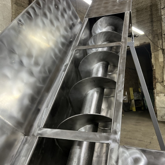 Шнековий гвинтовий конвеєр із нержавіючої сталі в жолобі Ø200 мм L3500