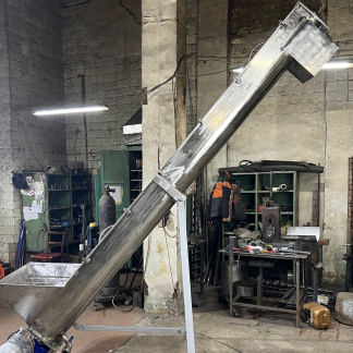 Шнековий гвинтовий конвеєр із нержавіючої сталі в жолобі Ø200 мм L3500