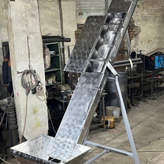 Шнекові транспортери в жолобі з нержавіючої сталі. Виготовлення під замовлення