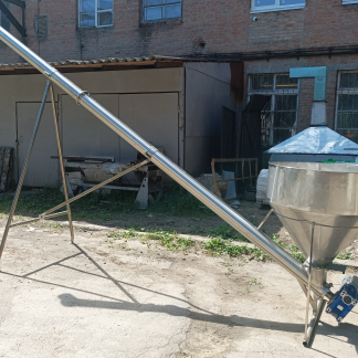 Шнекові конвеєри для транспортування сипучих продуктів D150мм, L5000мм, 1,5 кВт